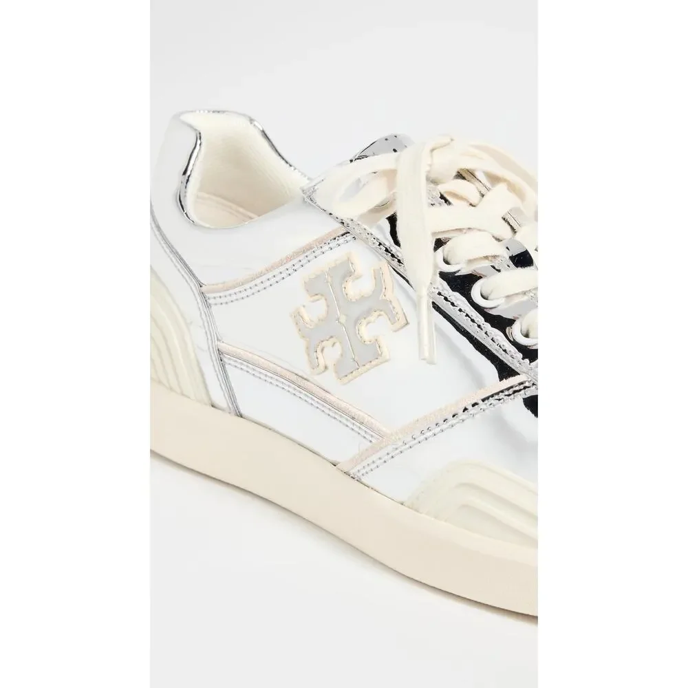 TORY BURCH WOMEN'S CLOVER COURT SNEAKERS, SILVER, 7.5 MEDIUM US
